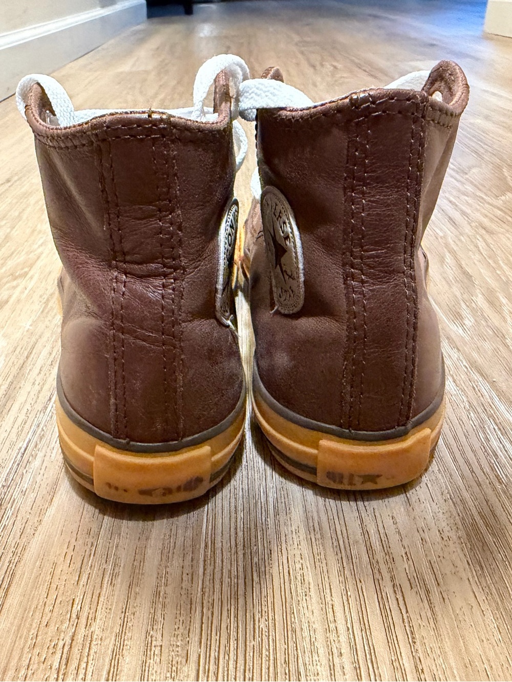 Converse All Star Brown Leather High Top Sneakers Youth Size 1 Boy’s - Picture 3 of 7